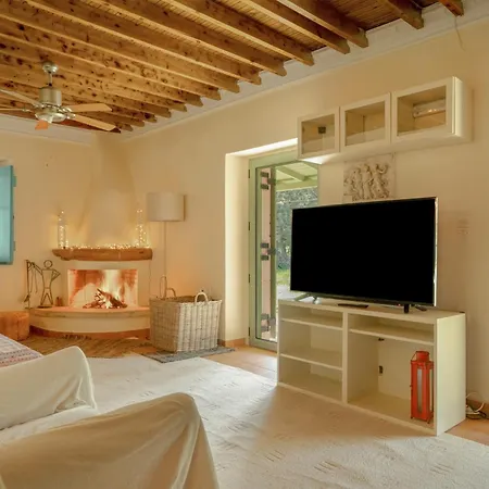 Lefkadas Bohemian Holiday home