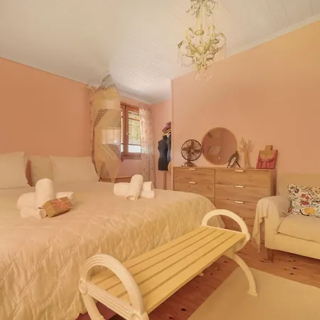 Lefkadas Bohemian Holiday home *